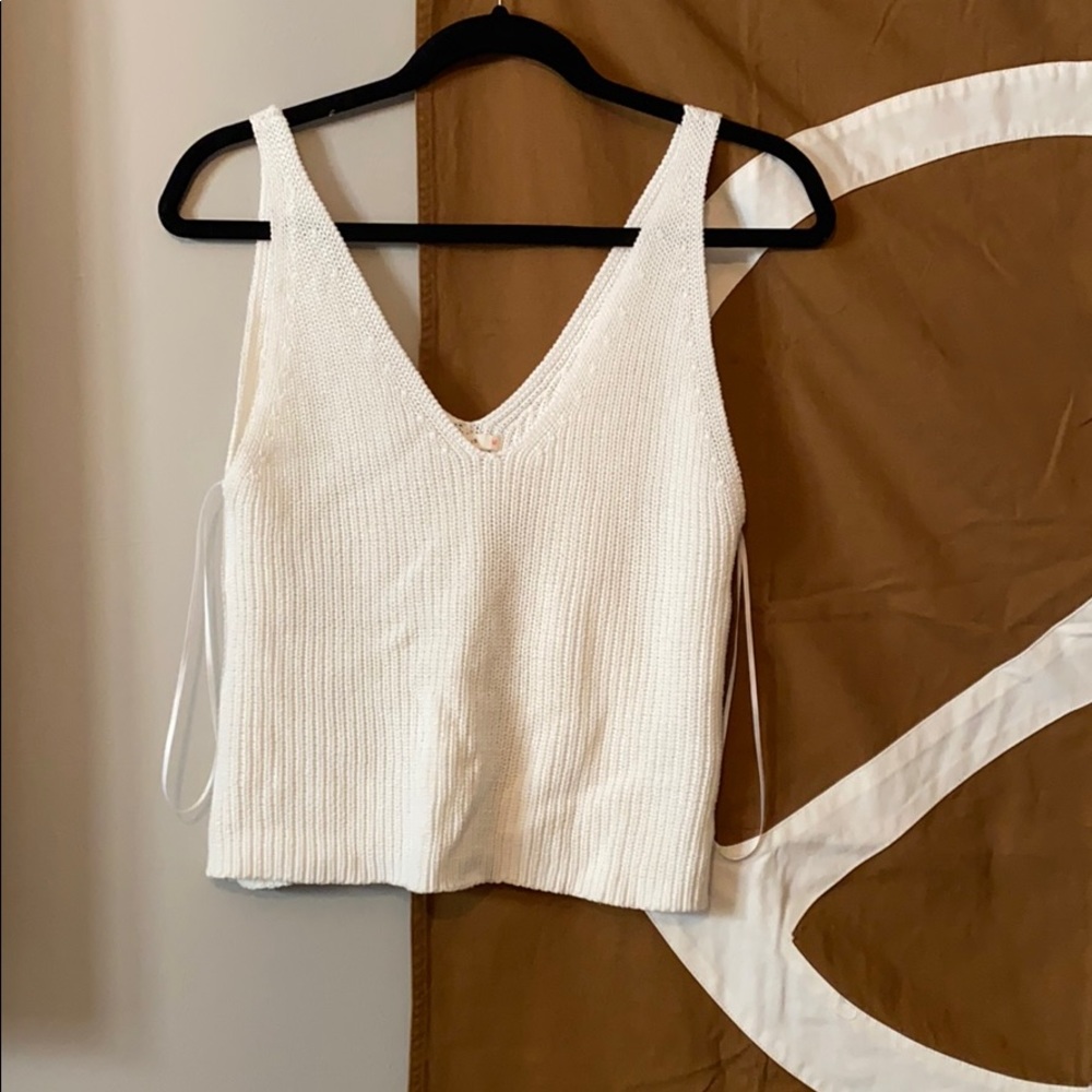 Le Lis Sweater Tank